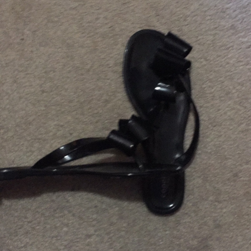 Sanders - Picture 2 of 2